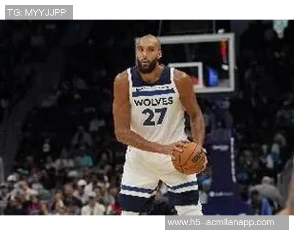 戈贝尔直言球队缺乏紧迫感与责任感亟需严格要求球员提升表现